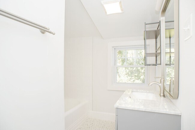 Building Photo - Coming Soon! Charming corner lot home for ...