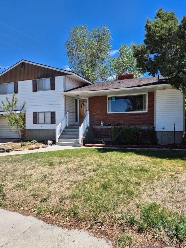 Building Photo - 1318 Virginia St
