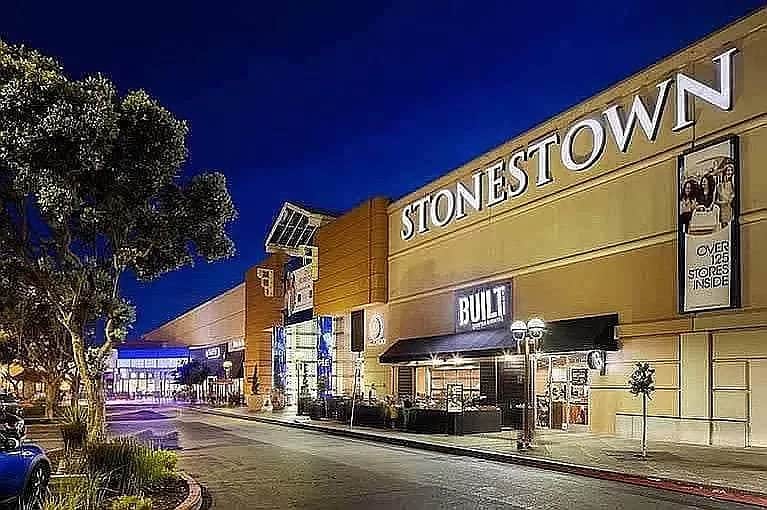 Walk to Stonestown Mall - 3110 Ocean Ave