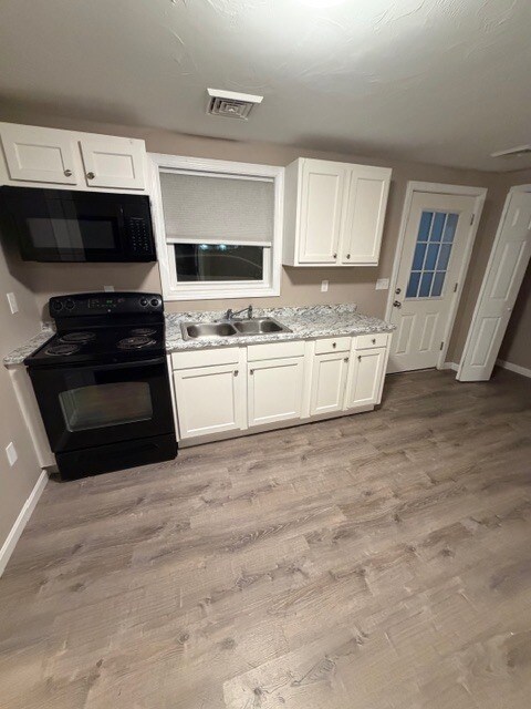 Building Photo - 235-237-237 State Rd