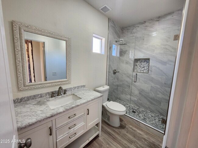 Building Photo - 7762 E Boston St