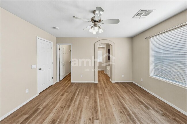 Building Photo - 10181 E Desert Paradise Pl