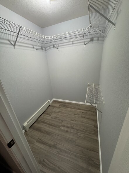 Building Photo - 4651 Grumman St