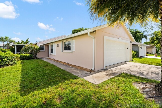 Building Photo - 1209 Pine Sage Cir