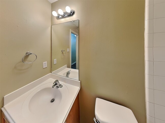 Building Photo - 17234 Valemist Ct