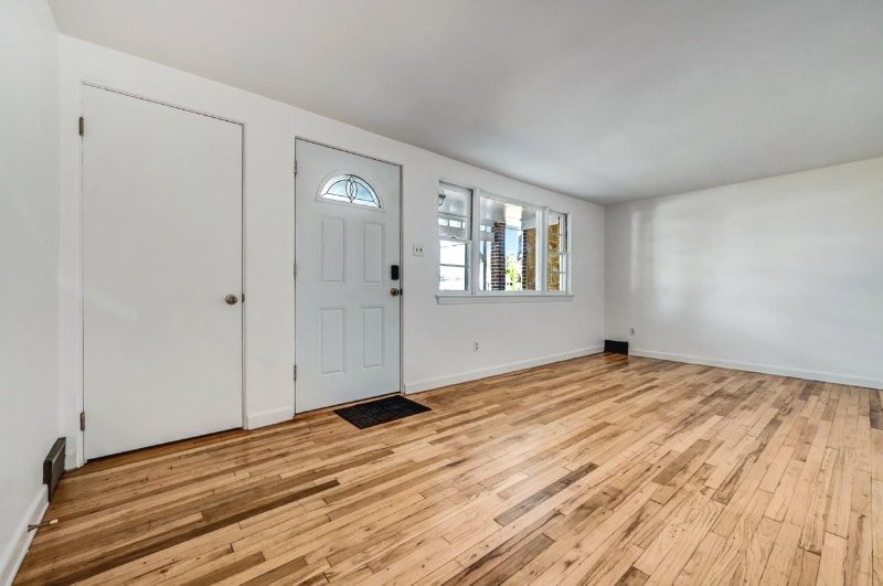 Building Photo - 819 Fairview Ave