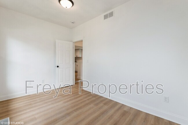 Building Photo - 1547 13th St