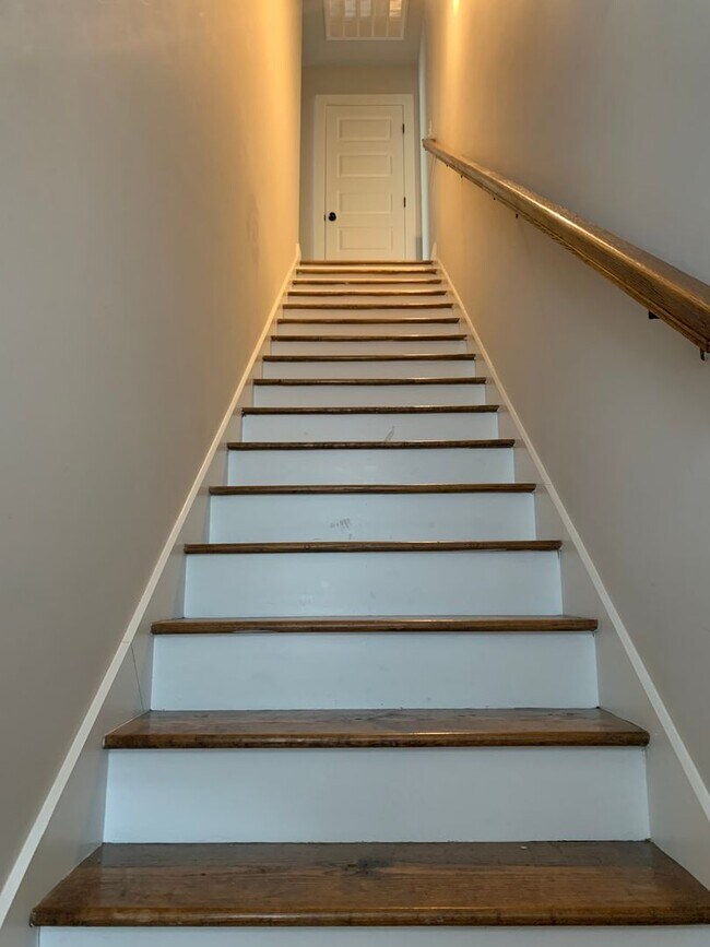 Building Photo - Northern Village @ Ross Park