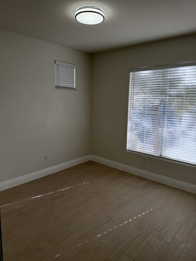 Building Photo - 202 Waterton Lakes Ave