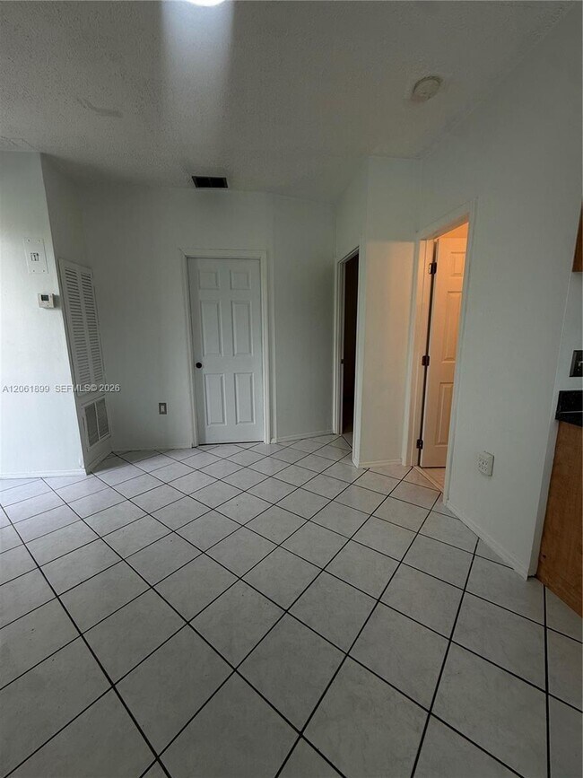 Building Photo - 13101 SW 82nd Terrace