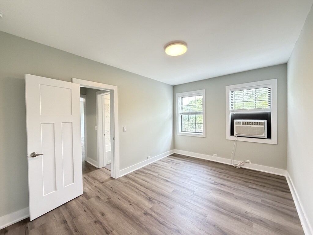 Building Photo - 730 Judson Ave
