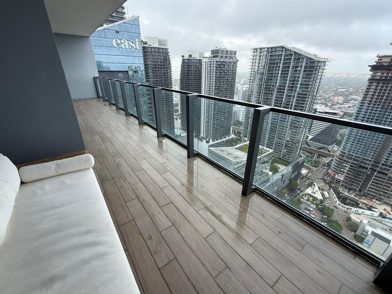 Building Photo - 68 SE 6th St