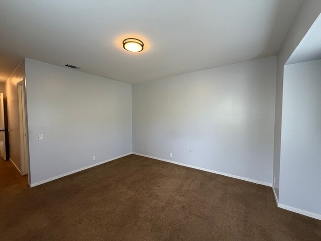 Building Photo - Vandenberg Village Condo