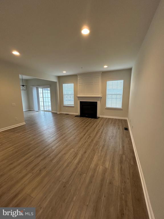 Building Photo - 44 Clement Ct