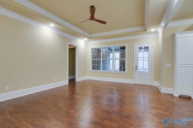 Building Photo - 8599 Bellewood Ln NW