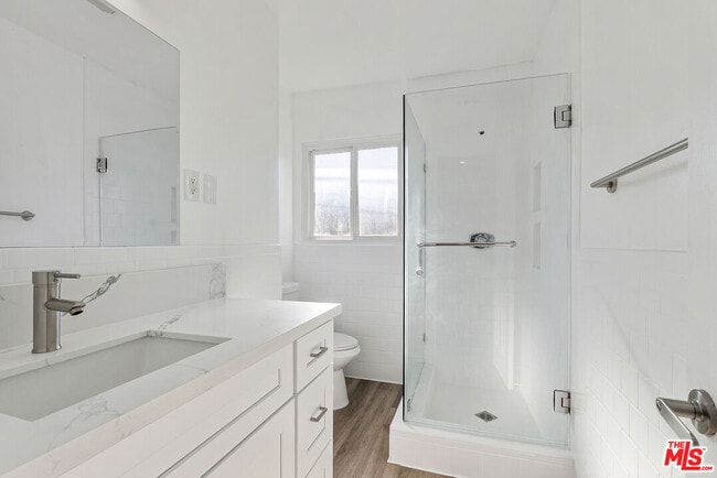 Building Photo - 9588 W Olympic Blvd