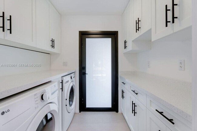 Building Photo - 11256 SW 90th Ln