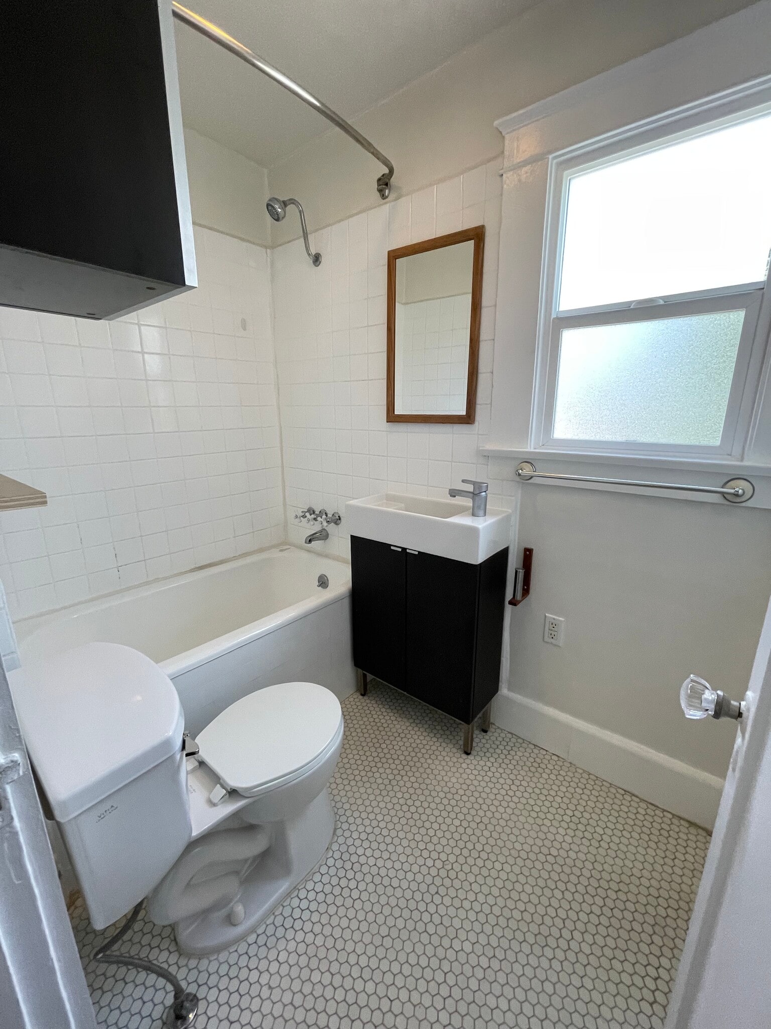 Bathroom with soaking tub & shower - 3532 Helms Ave