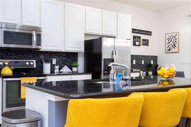 Building Photo - 650 Las Fuentes Dr