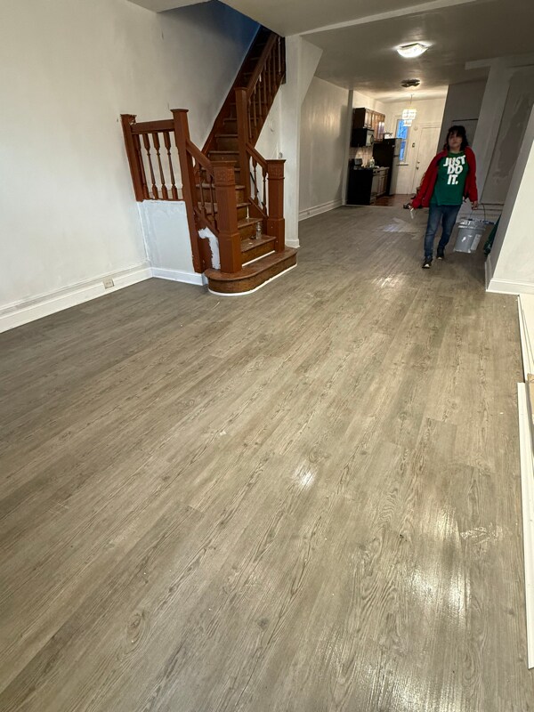 Building Photo - 17 Farragut St