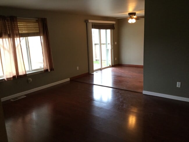 Building Photo - Cute Home in Great Southwest Neighborhood!