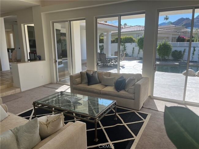 Building Photo - 45540 Cielito Dr