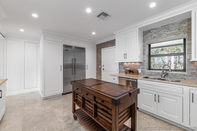 Building Photo - 2785 Polo Island Dr