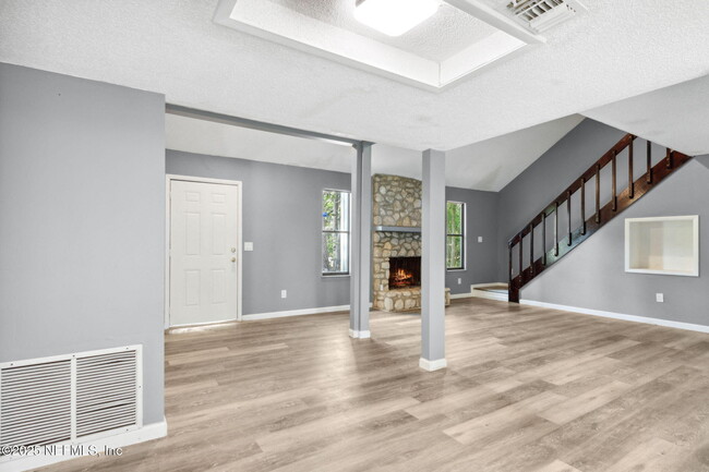 Building Photo - 5217 110th St