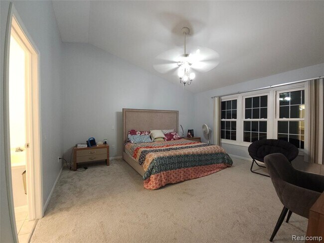 Building Photo - 45520 Morningside Dr