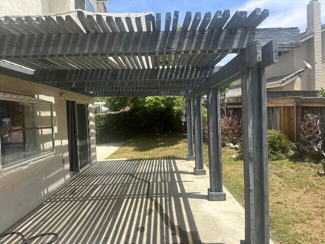 Building Photo - 7049 Arlington Pl