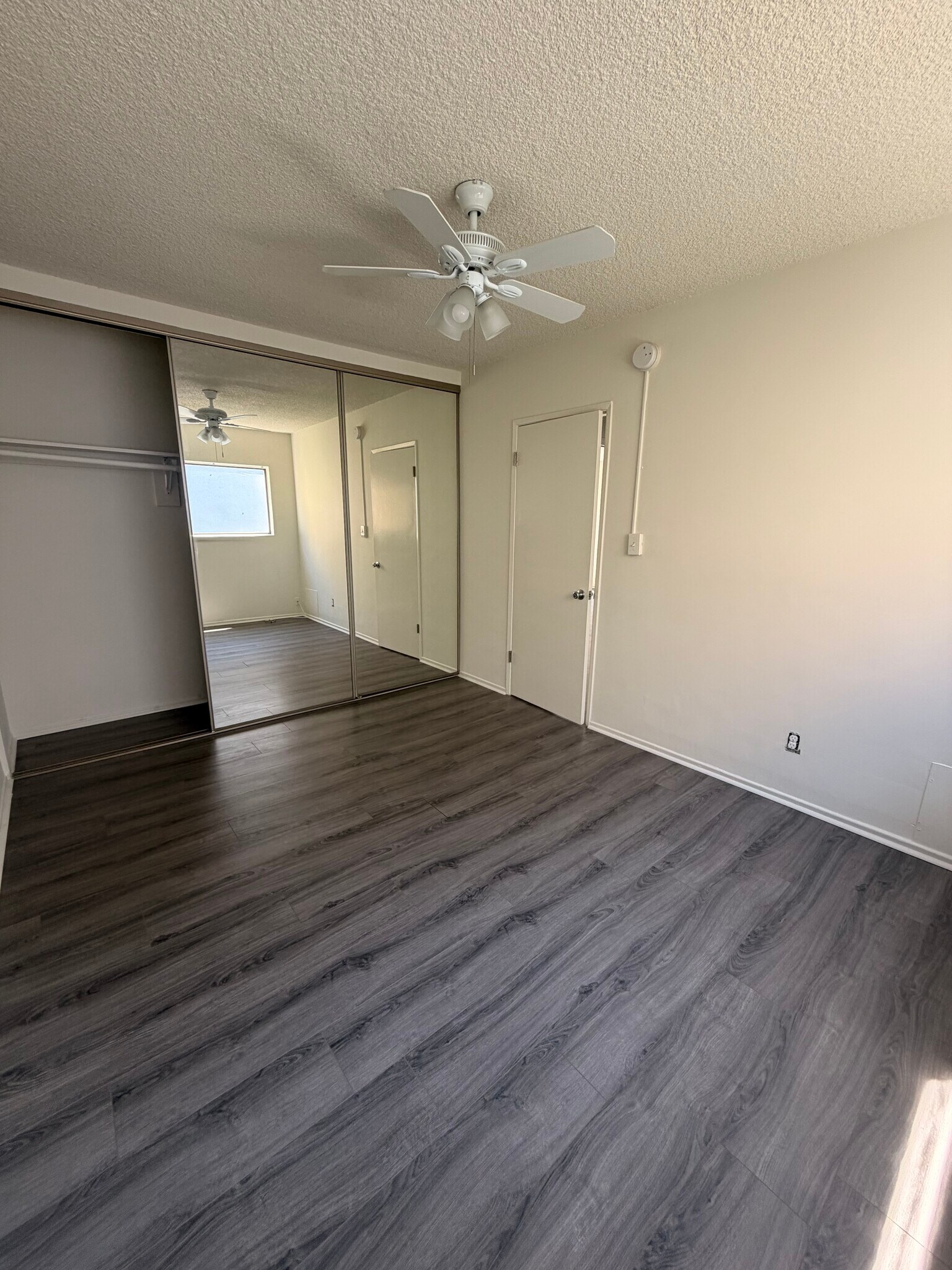 Building Photo - 5019 Klump Ave