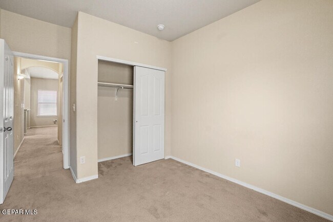 Building Photo - 2932 Pino Triste Dr