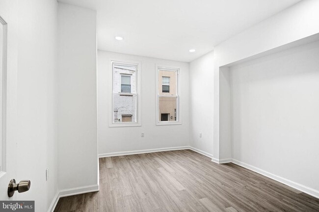 Building Photo - 5540 Harmer St