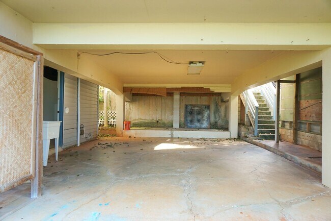 Building Photo - Pet Friendly Kaneohe House with Breathtaki...