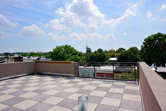 Building Photo - 1 bedroom in BROOKLYN NY 11221