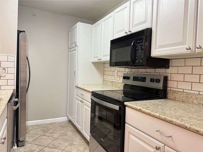 Building Photo - 3605 Tracey Rich Rd