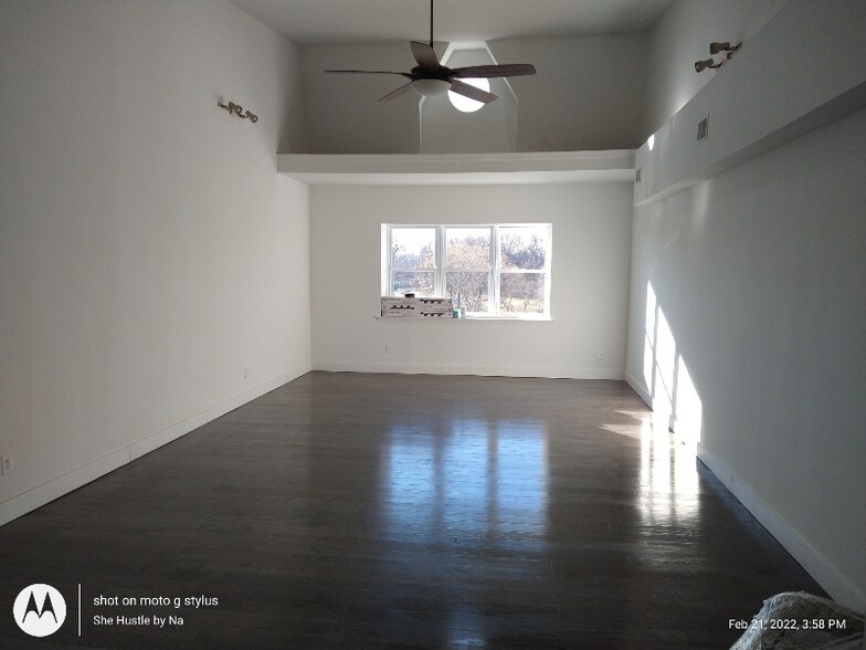 Building Photo - 1637 N 33rd St