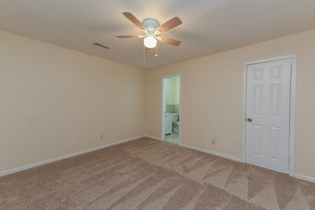 Building Photo - 18610 Anne Dr