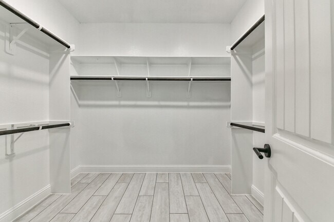 Building Photo - 11731 Tranquility Summit Dr