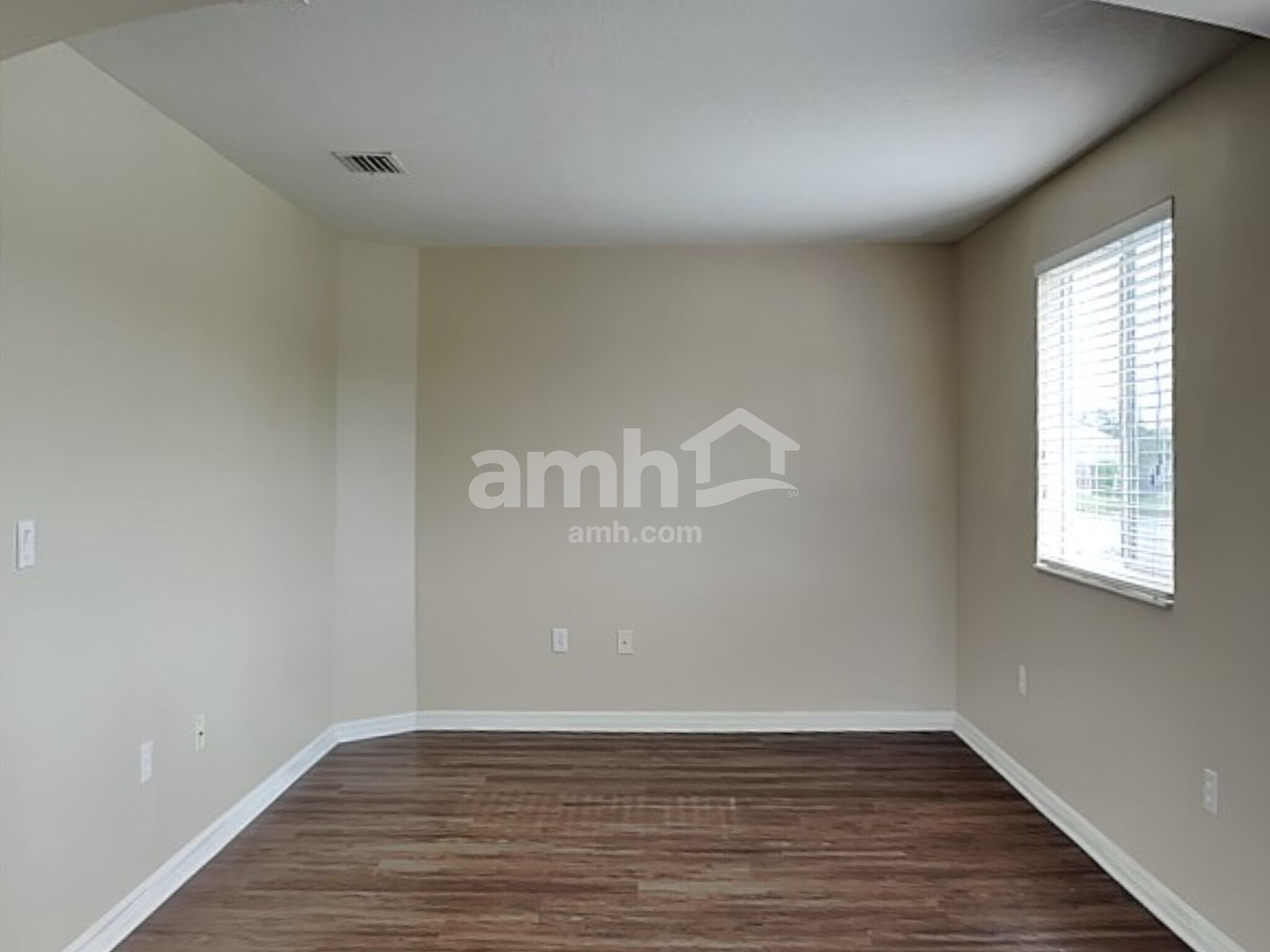 Building Photo - 8809 Founders Cir