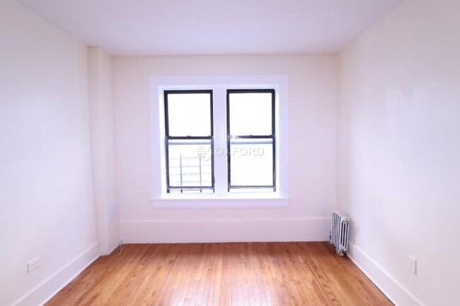 Building Photo - 1 bedroom in CORONA NY 11368