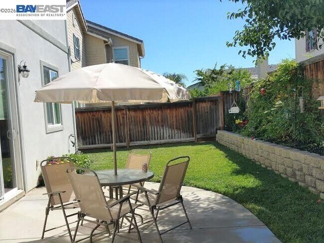 Building Photo - 1669 Marina Way