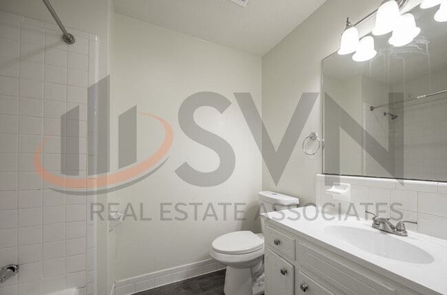 Building Photo - Spacious Home in Desirable Hope Valley Neighborhood!