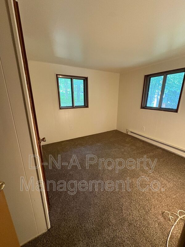 Building Photo - 1513 Locust Ln