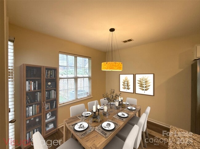 Building Photo - 10012 University Park Ln