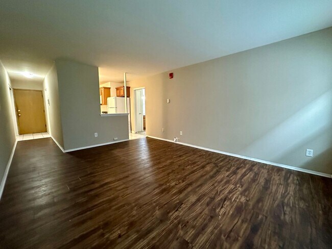 Interior Photo - 3069 Oakland