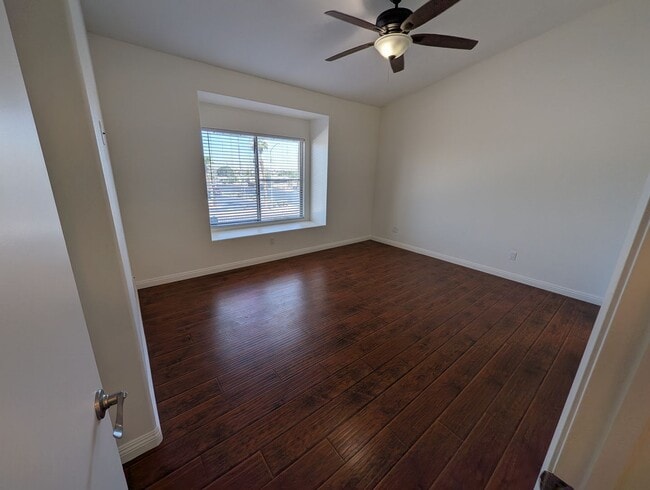 Building Photo - INVITING CONDO WITH OPEN FLOOR PLAN IN NORTHEAST LAS VEGAS