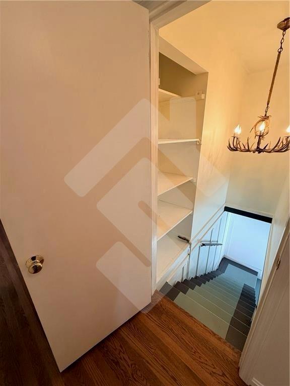 Building Photo - 140 Spring Dr