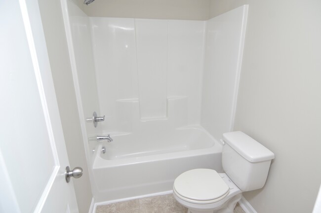 Building Photo - 129 Vermillion Dr