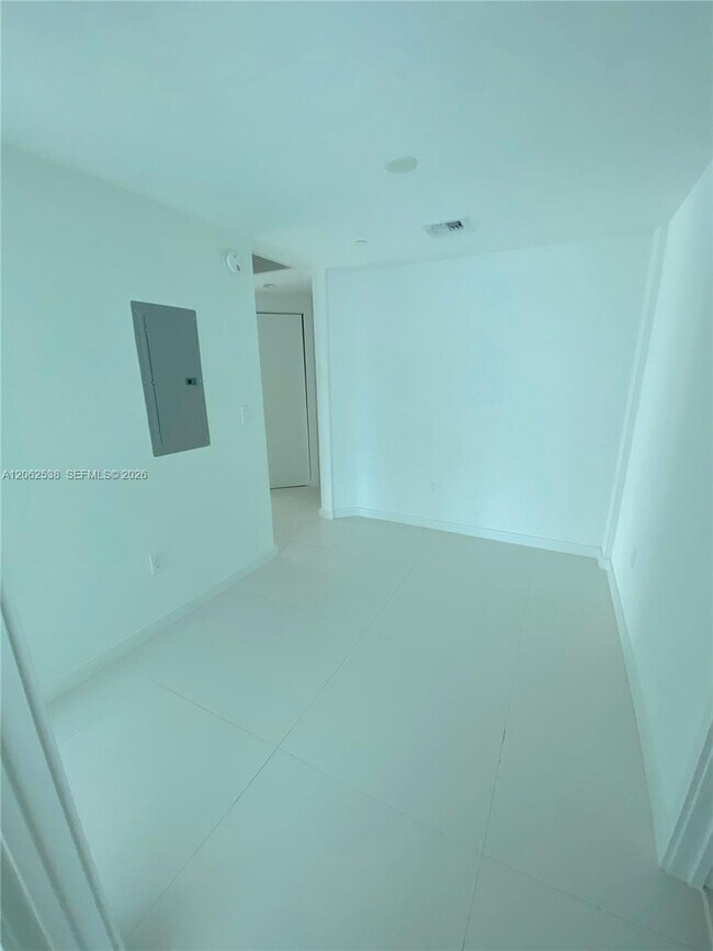 Building Photo - 1300 S Miami Ave